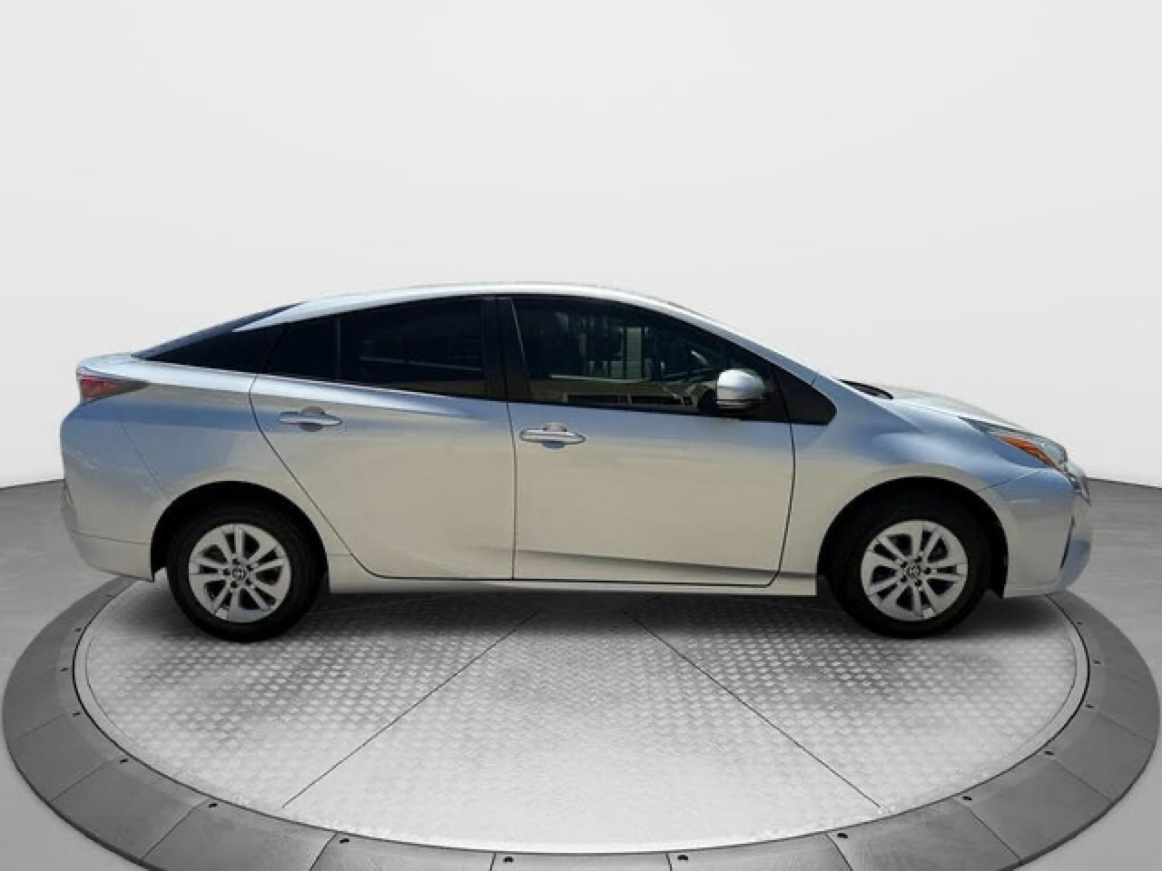 Toyota Prius Two 2018