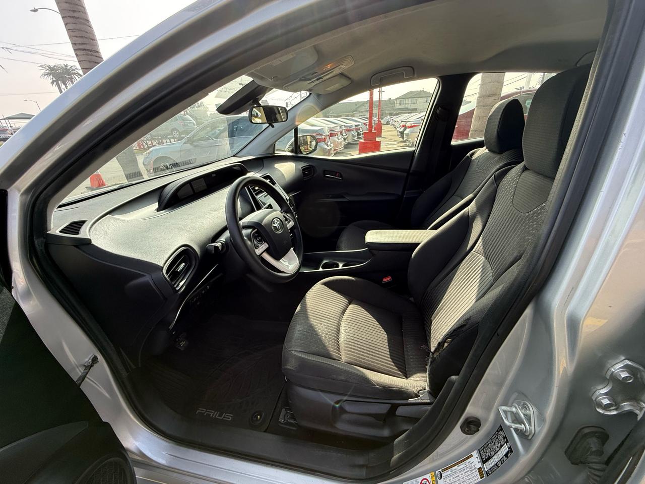 Toyota Prius Two 2018