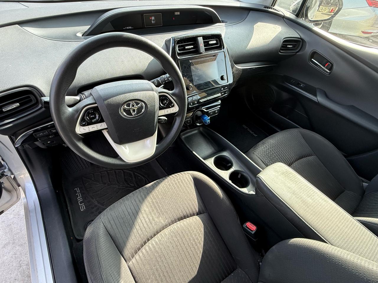 Toyota Prius Two 2018