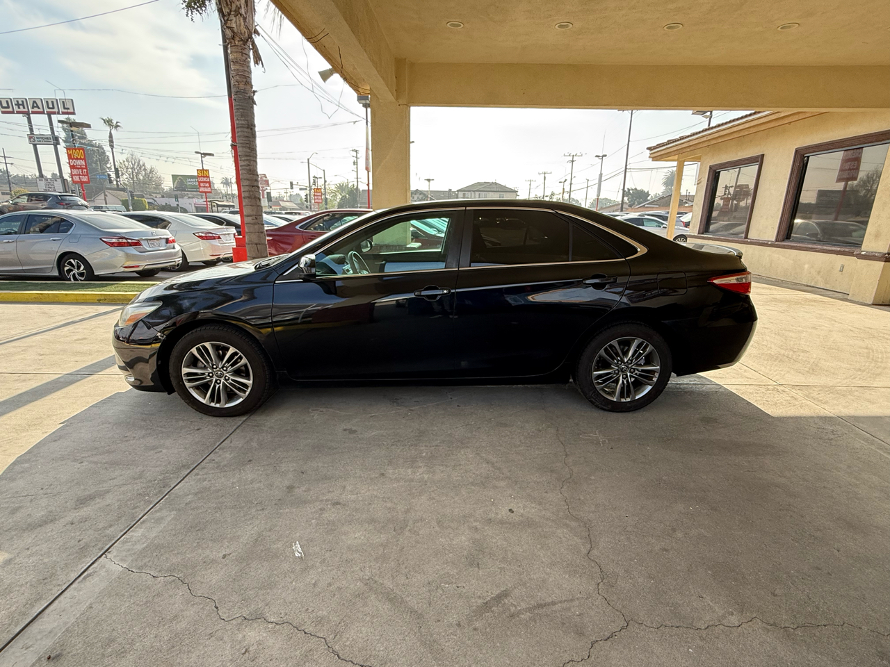 Toyota Camry SE 2017