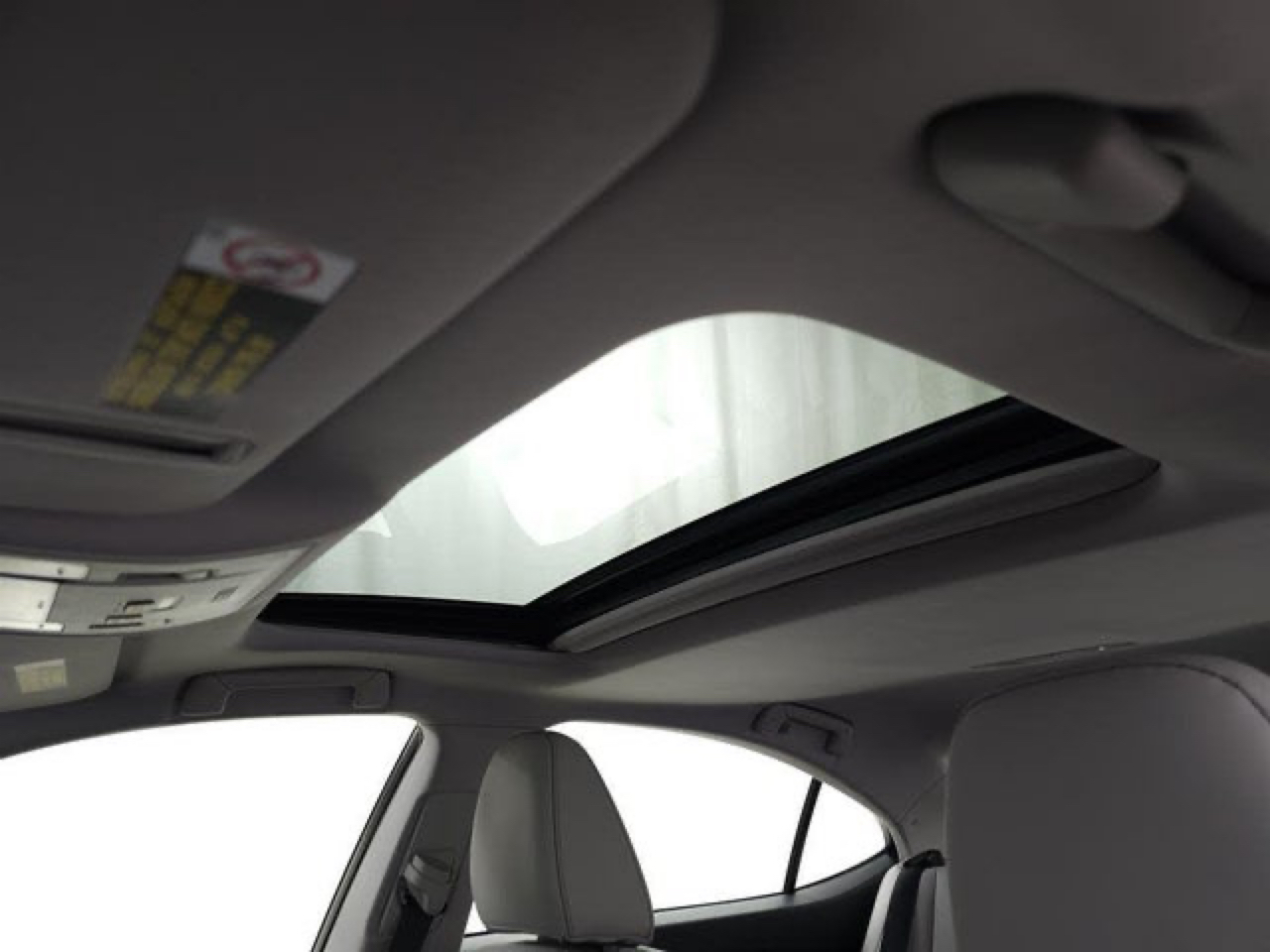 Lexus ES 300h Sedan 2015