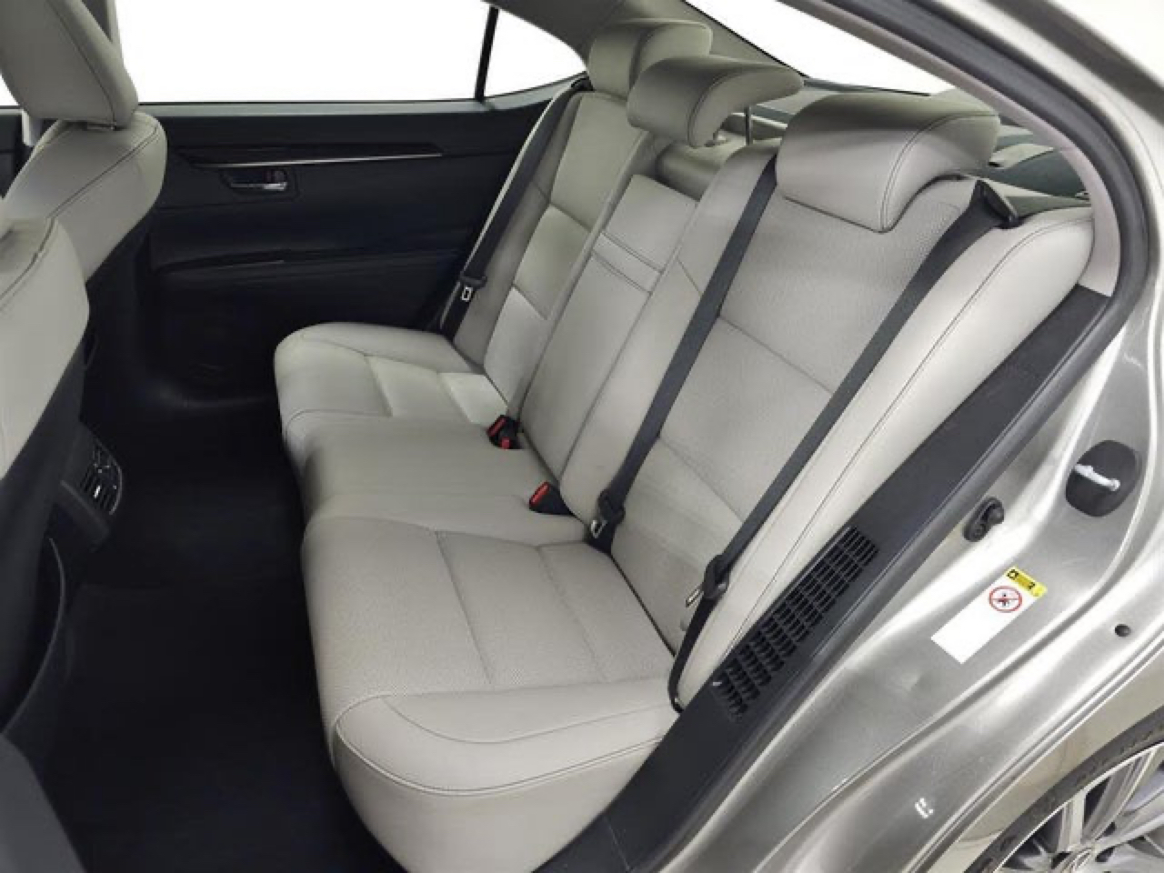 Lexus ES 300h Sedan 2015