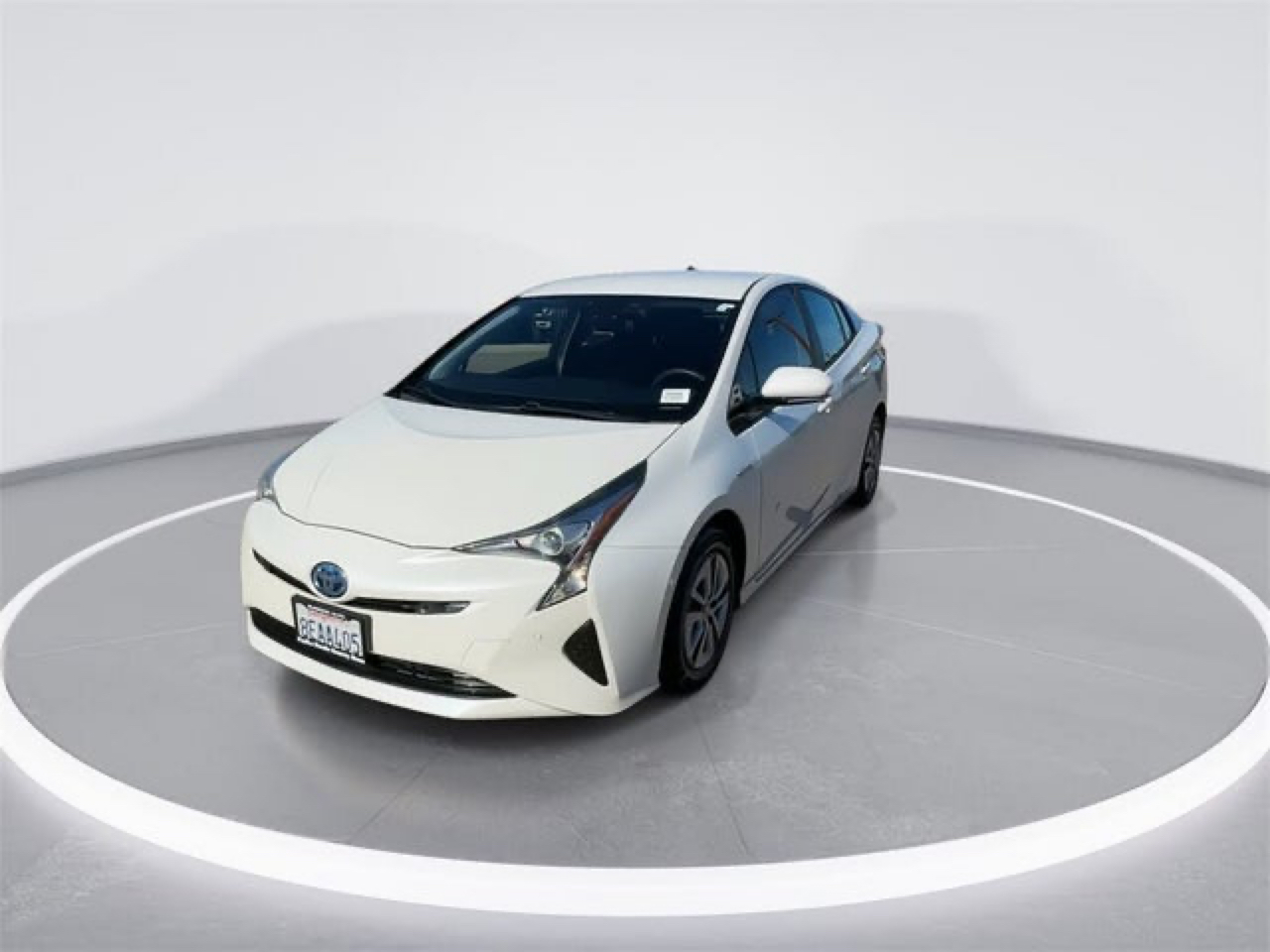 Toyota Prius Two 2017