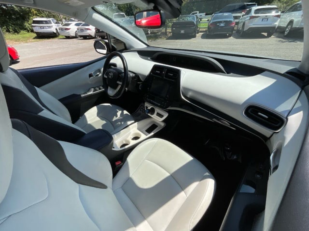 Toyota Prius Two 2017