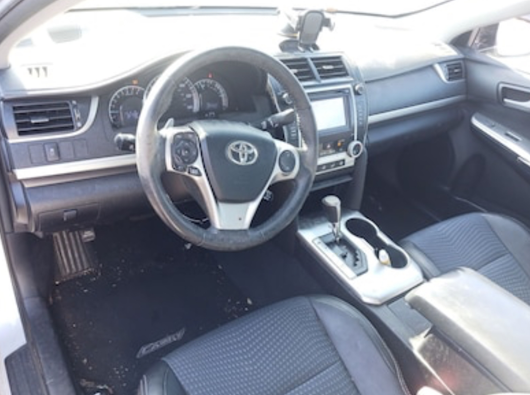 Toyota Camry XLE 2013