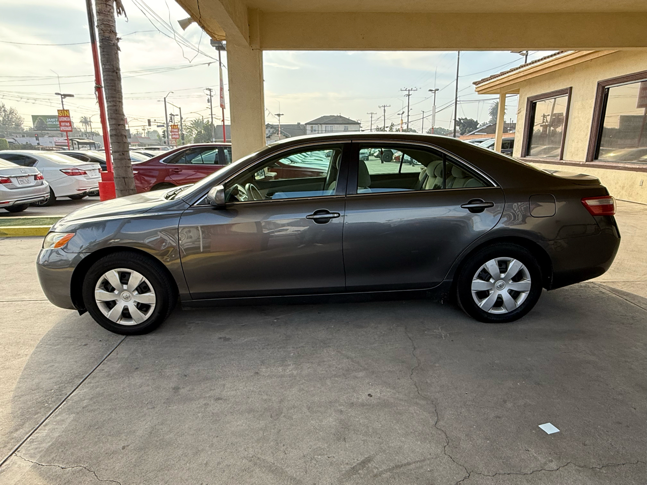Toyota Camry 4dr Sdn LE Auto 2008