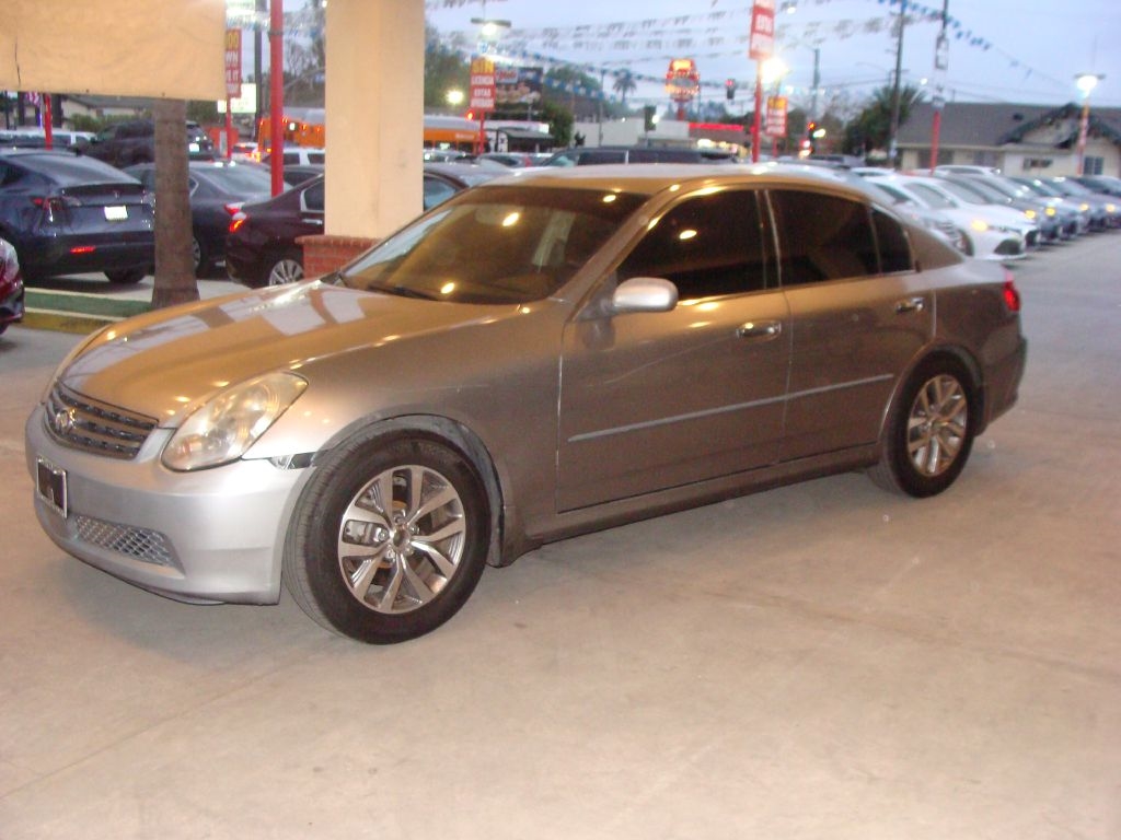 Infiniti G35 Sedan 2005