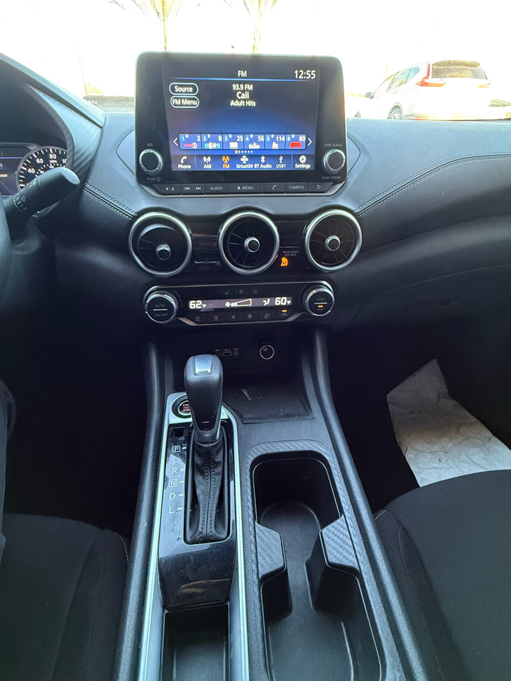 Nissan Sentra SV 2023