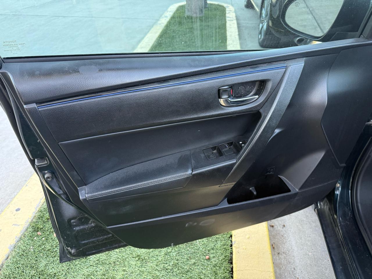 Toyota Corolla L CVT 2019