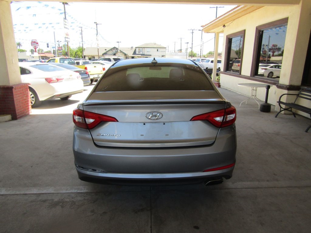 Hyundai Sonata SE 2016