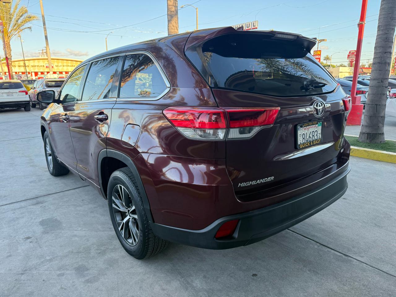 Toyota Highlander LE Plus FWD V6 2018