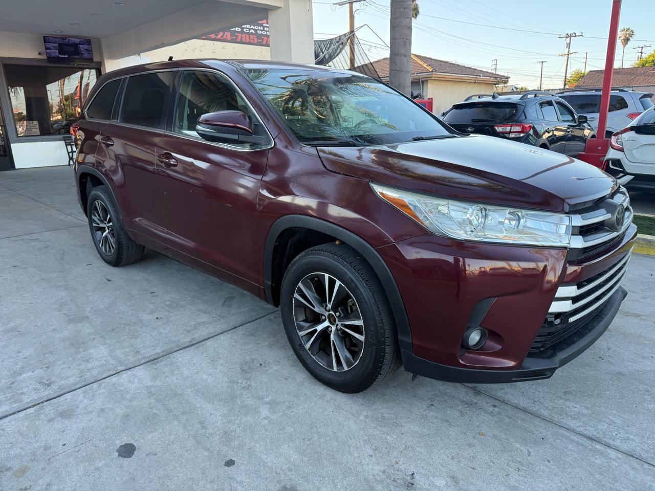 Toyota Highlander LE Plus FWD V6 2018