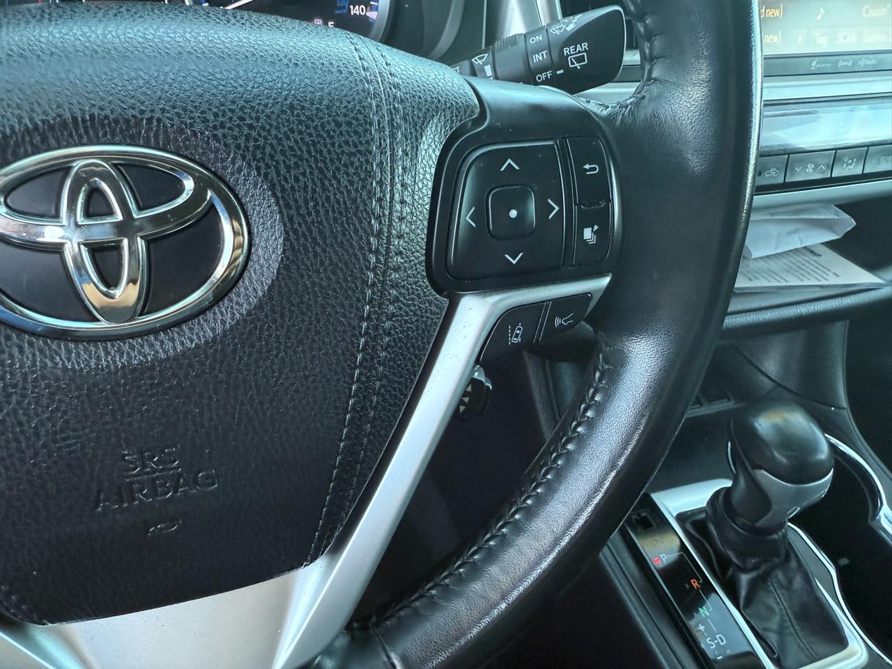 Toyota Highlander LE Plus FWD V6 2018