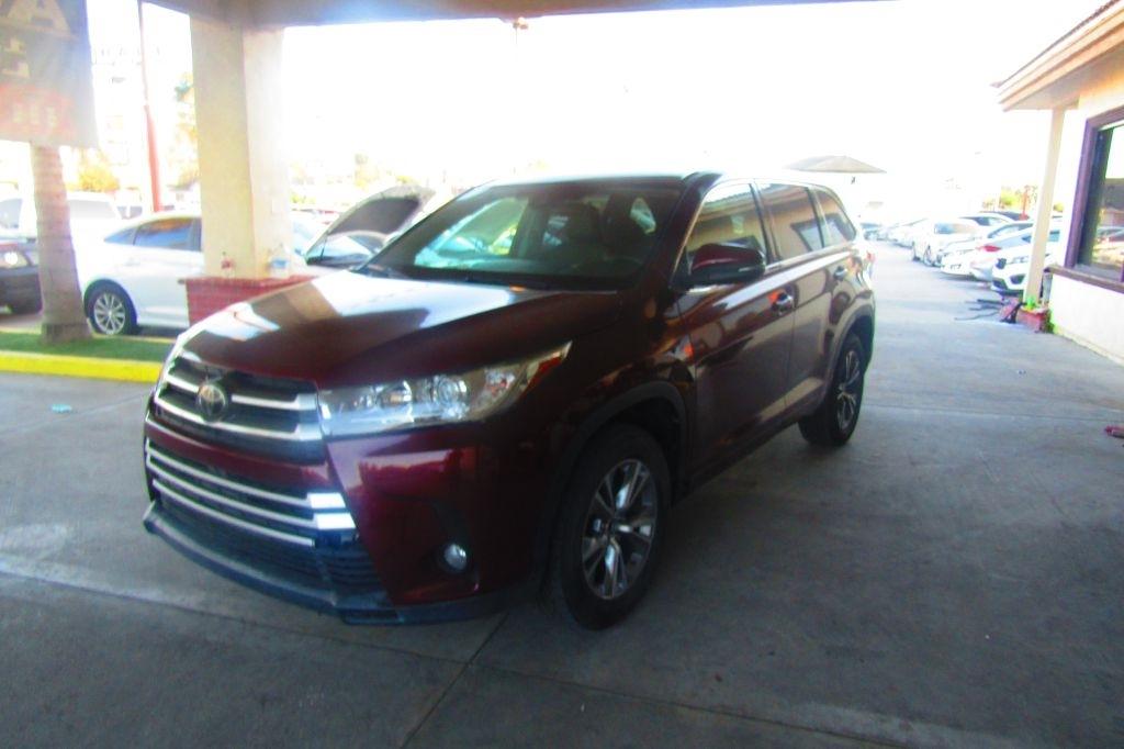 Toyota Highlander LE Plus FWD V6 2018