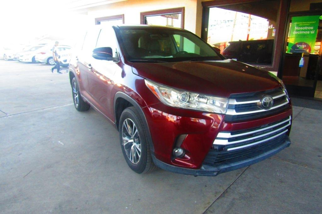 Toyota Highlander LE Plus FWD V6 2018