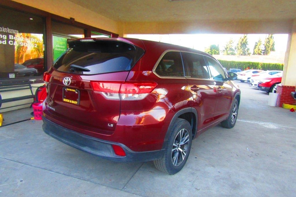 Toyota Highlander LE Plus FWD V6 2018