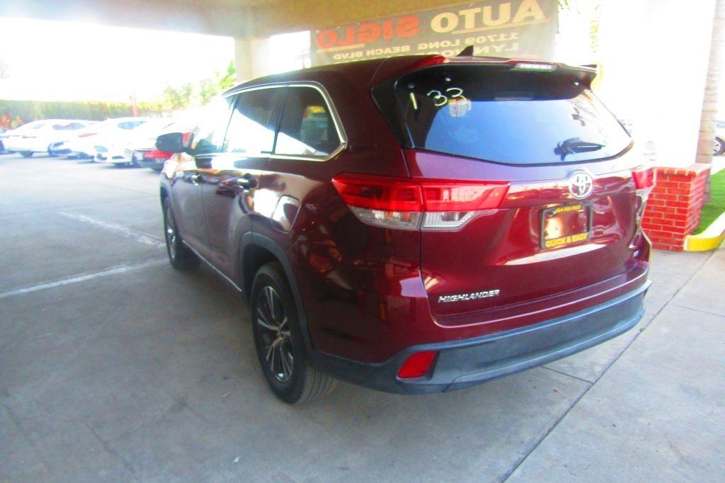 Toyota Highlander LE Plus FWD V6 2018