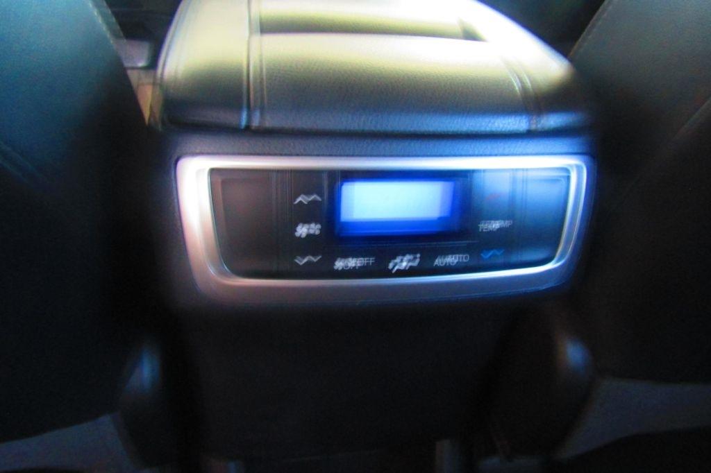 Toyota Highlander LE Plus FWD V6 2018