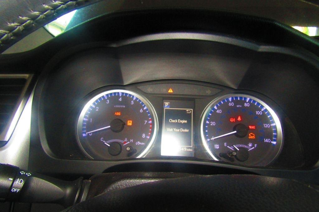 Toyota Highlander LE Plus FWD V6 2018