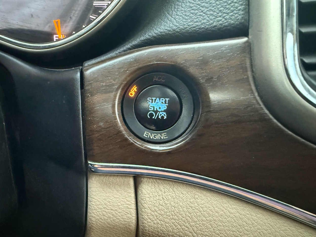 Jeep Grand Cherokee Limited 2WD 2015