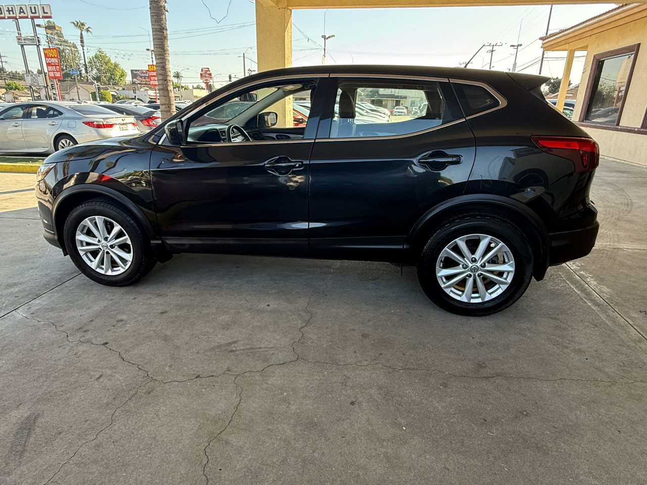 Nissan Rogue Sport S 2018