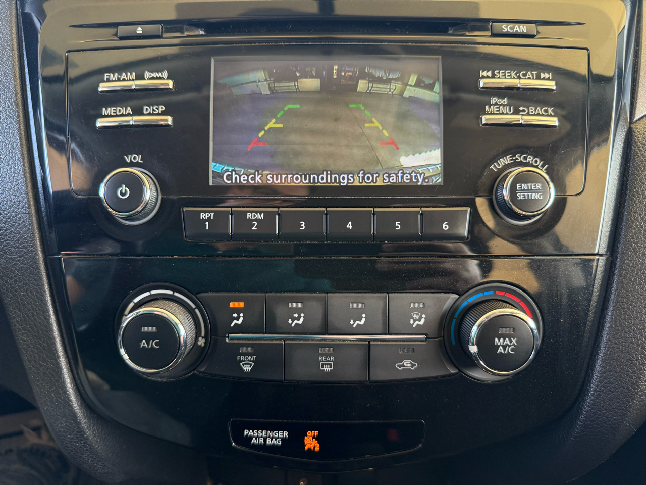 Nissan Rogue Sport S 2018