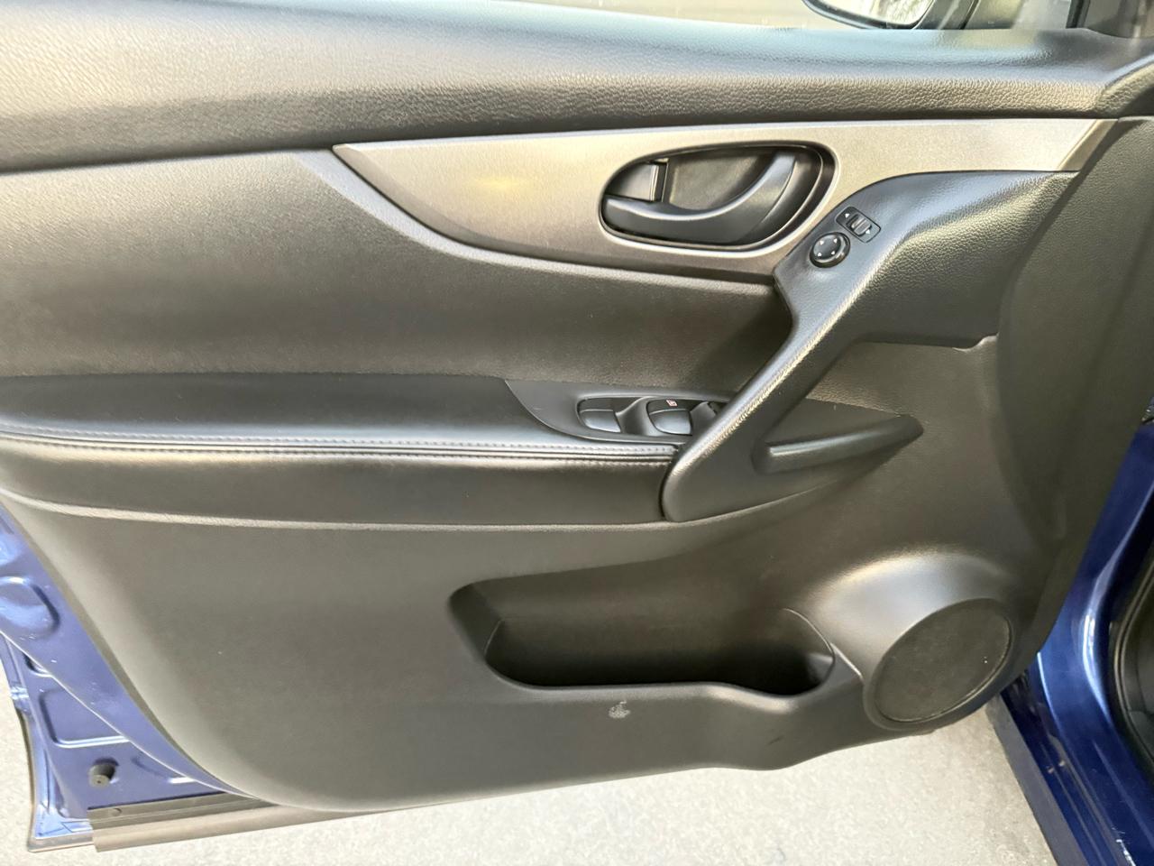 Nissan Rogue Sport S 2021