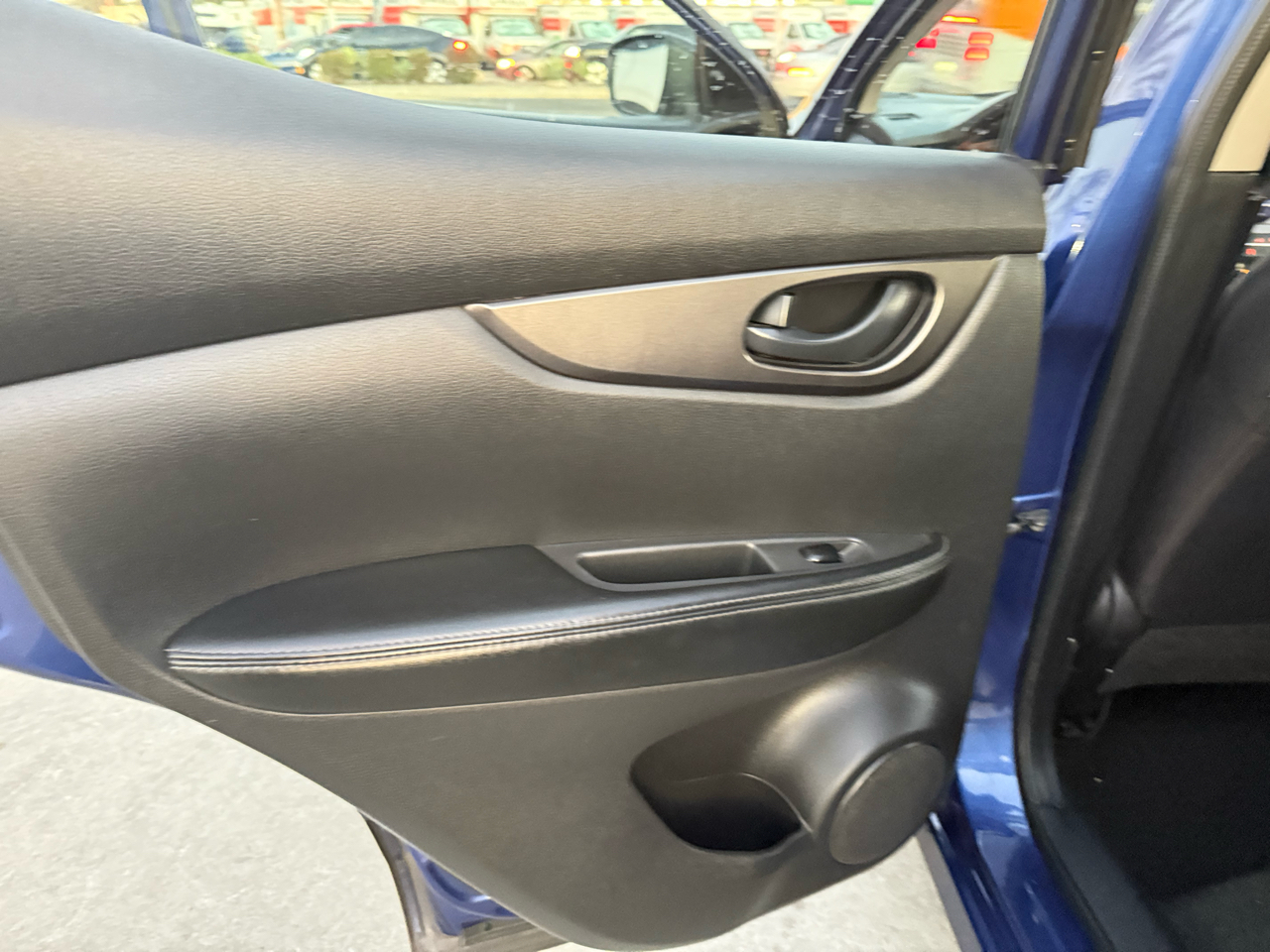 Nissan Rogue Sport S 2021