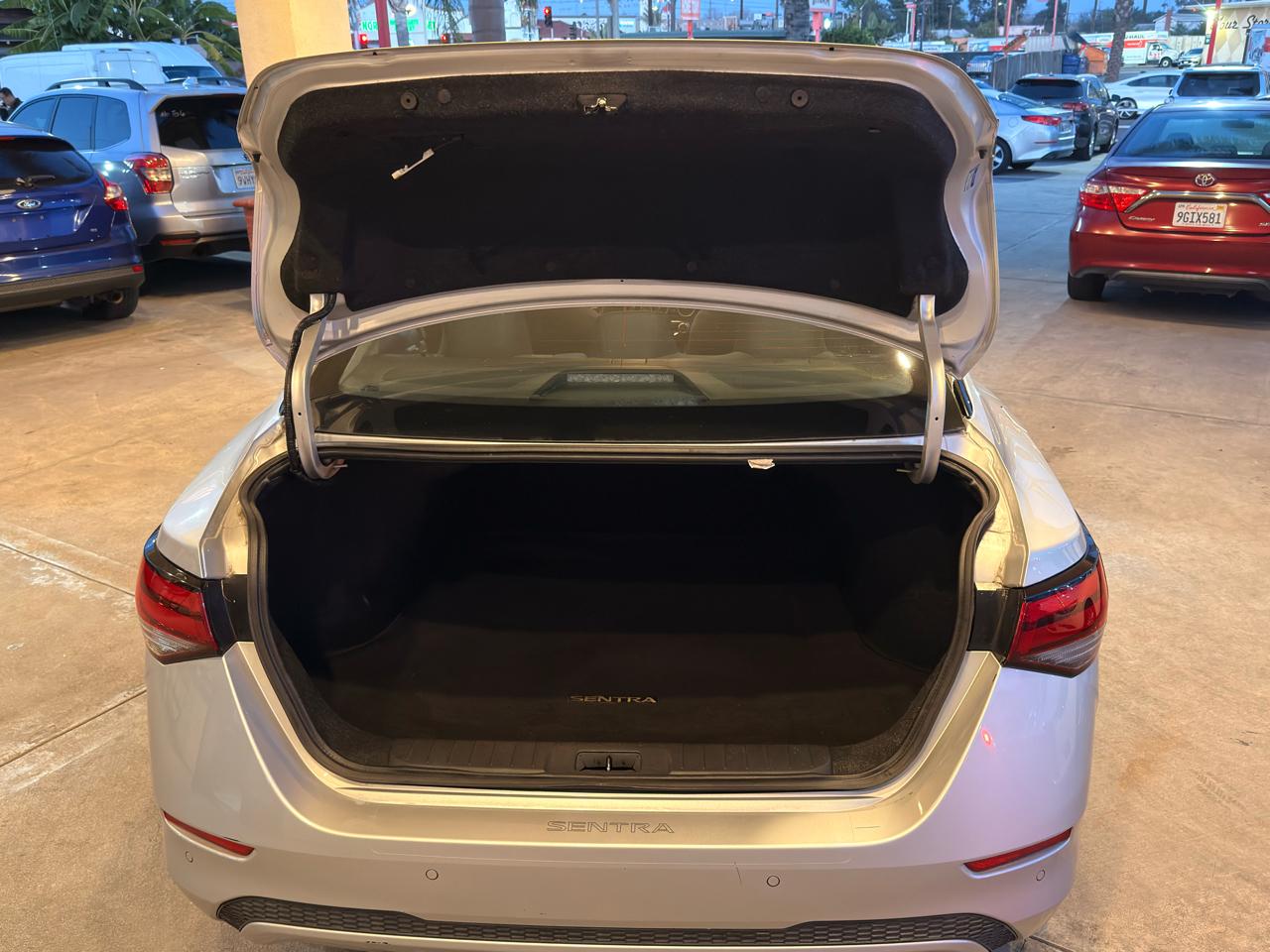 Nissan Sentra SV 2022