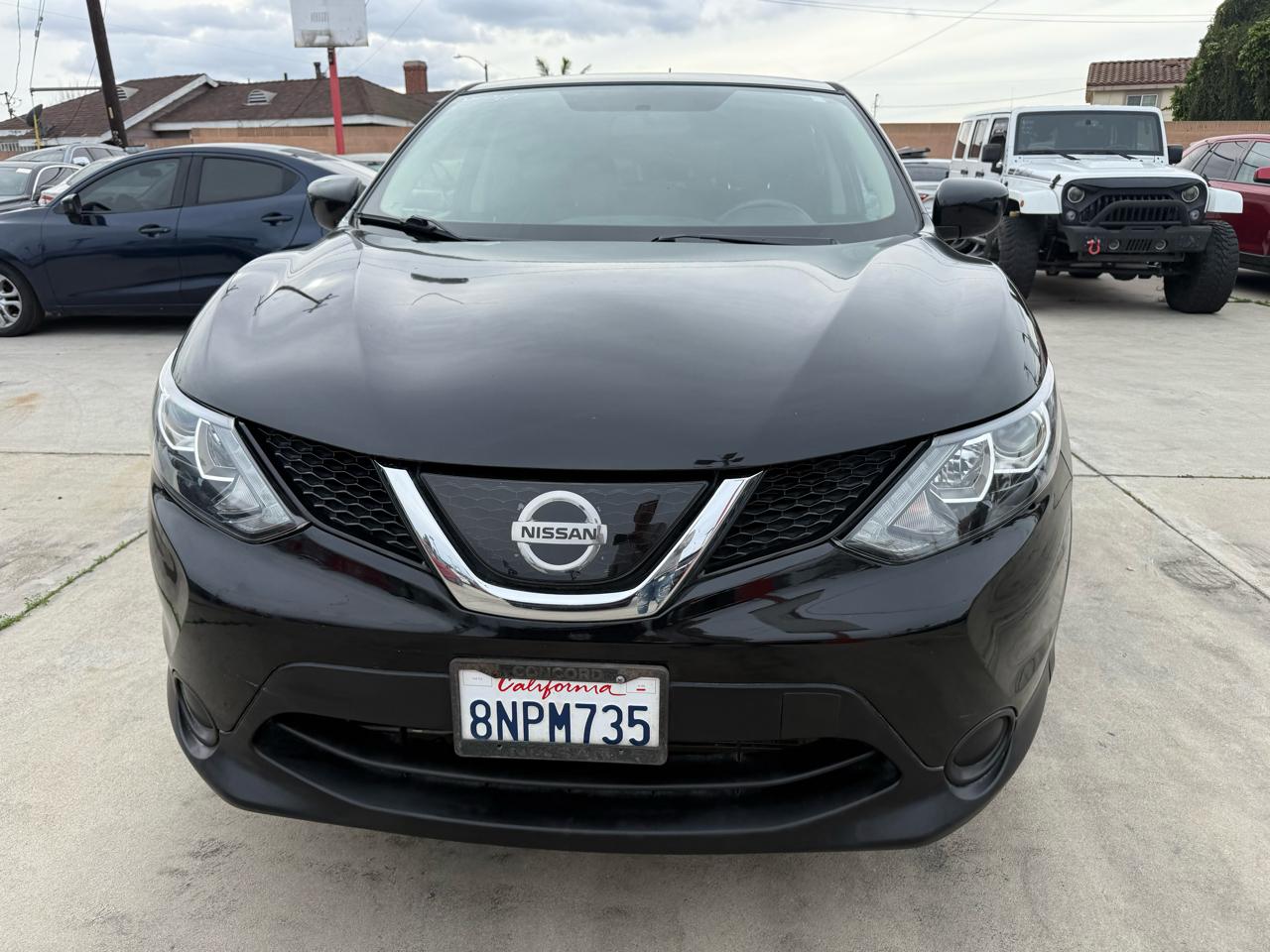 Nissan Rogue Sport S 2019