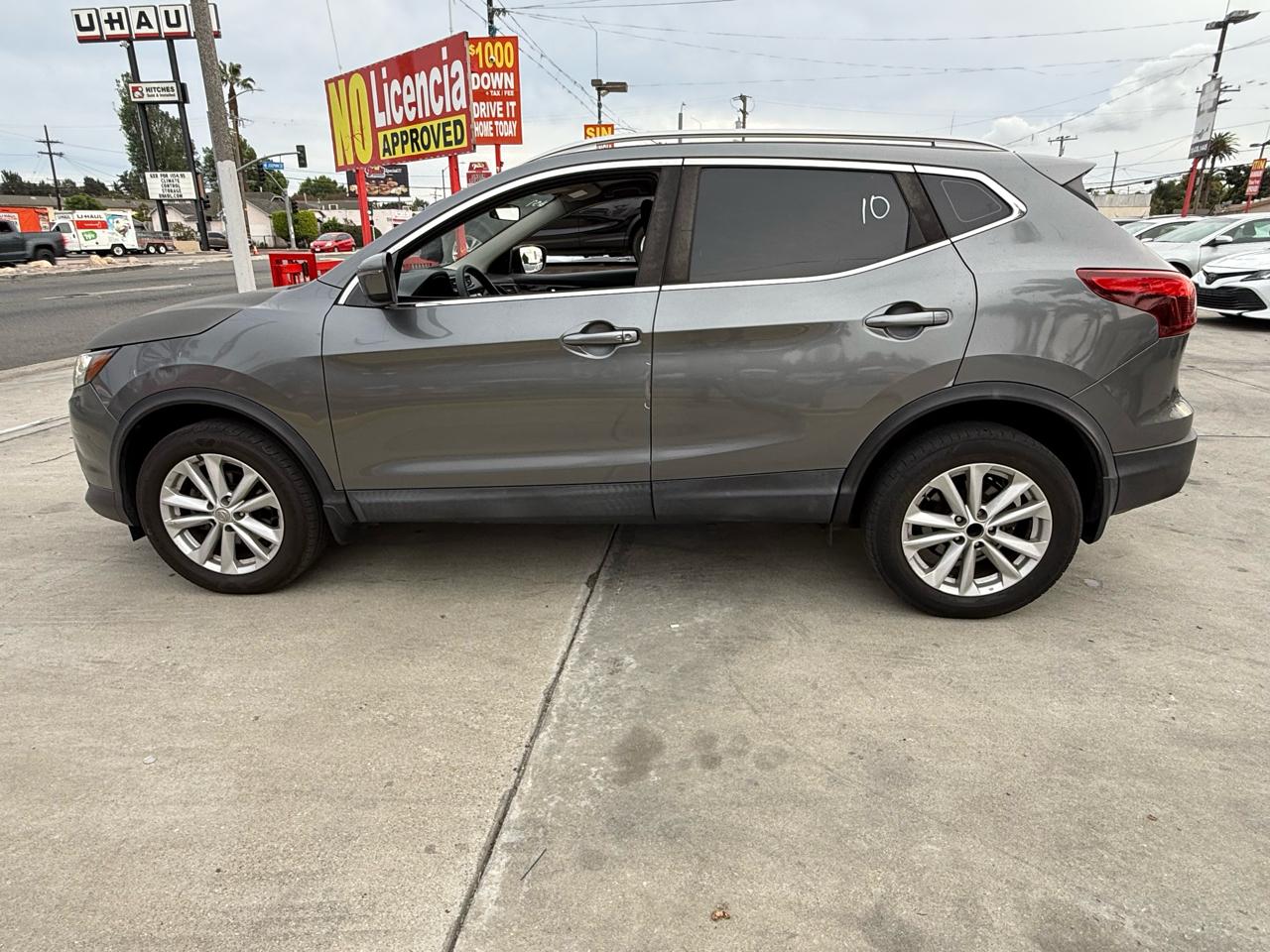 Nissan Rogue Sport S 2018