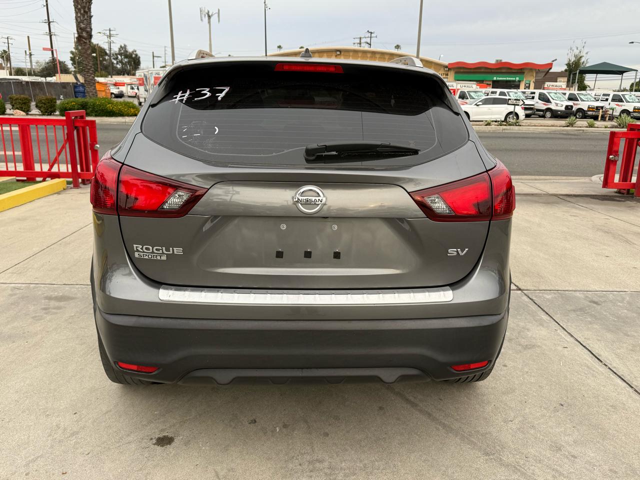 Nissan Rogue Sport S 2018