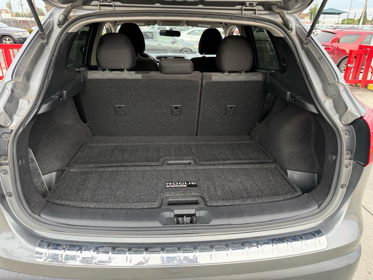 Nissan Rogue Sport S 2018