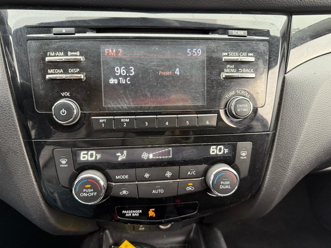 Nissan Rogue Sport S 2018