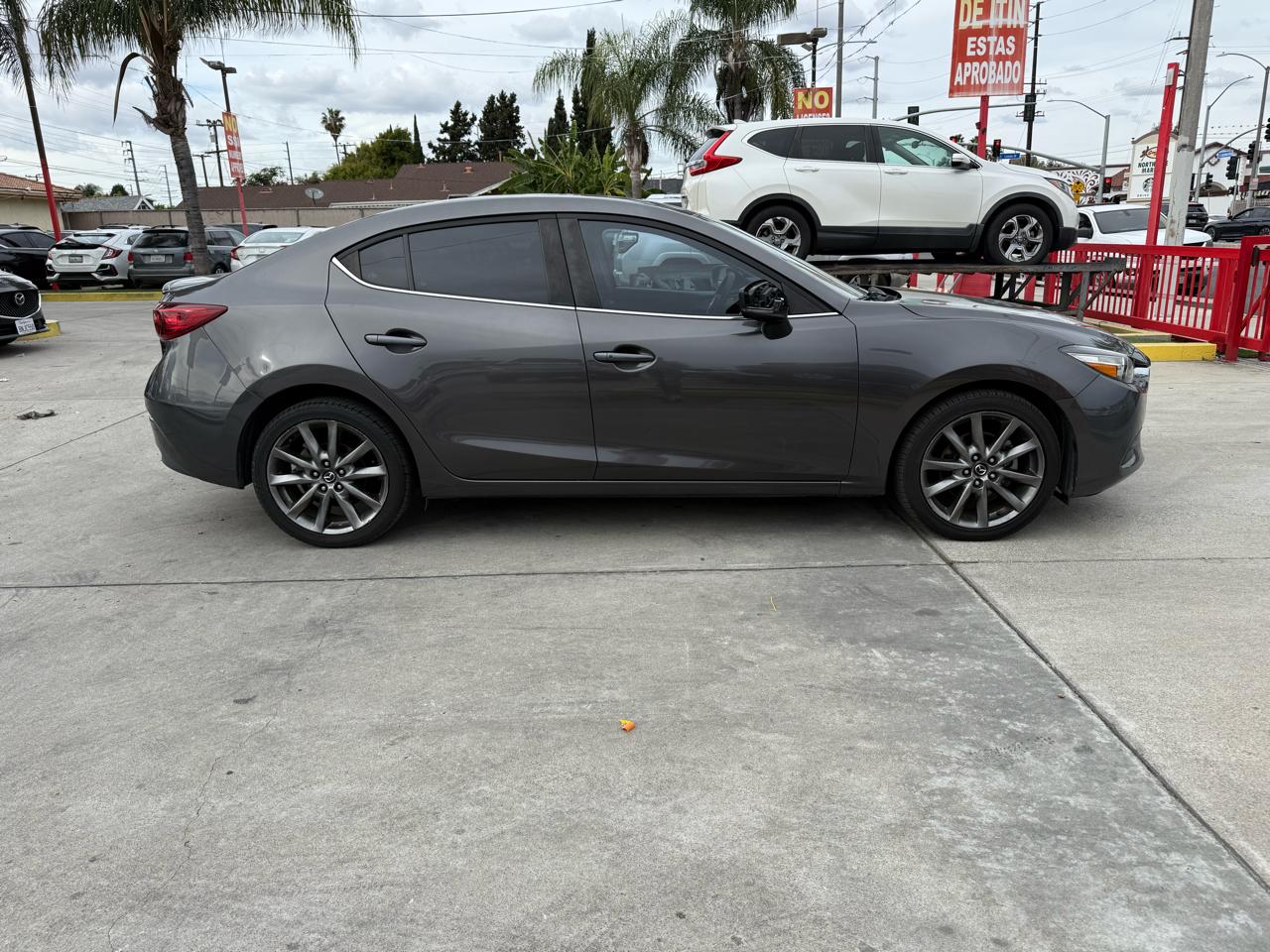 Mazda MAZDA3 s Touring AT 4-Door 2018