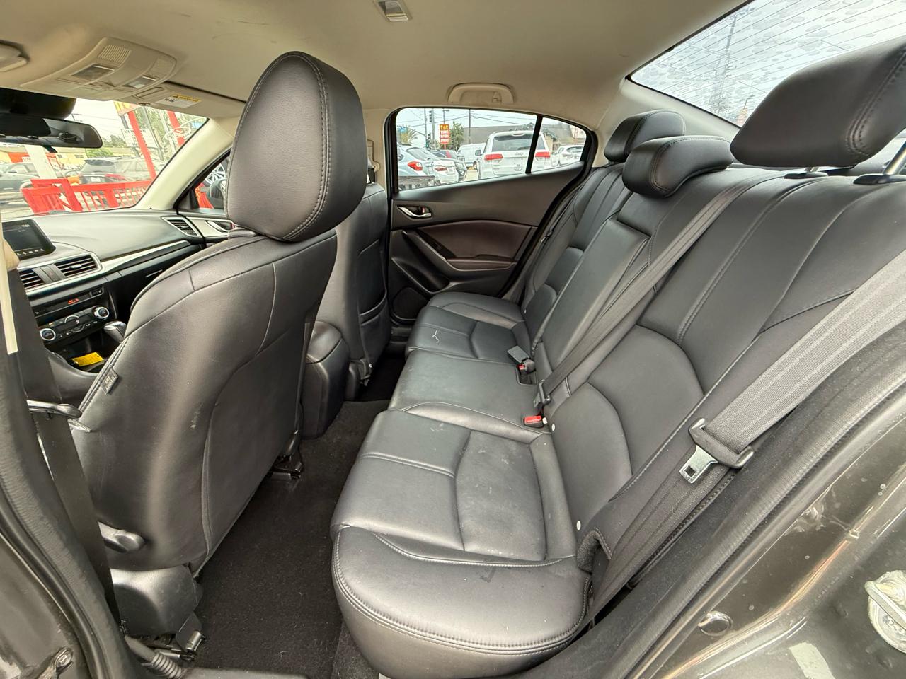 Mazda MAZDA3 s Touring AT 4-Door 2018