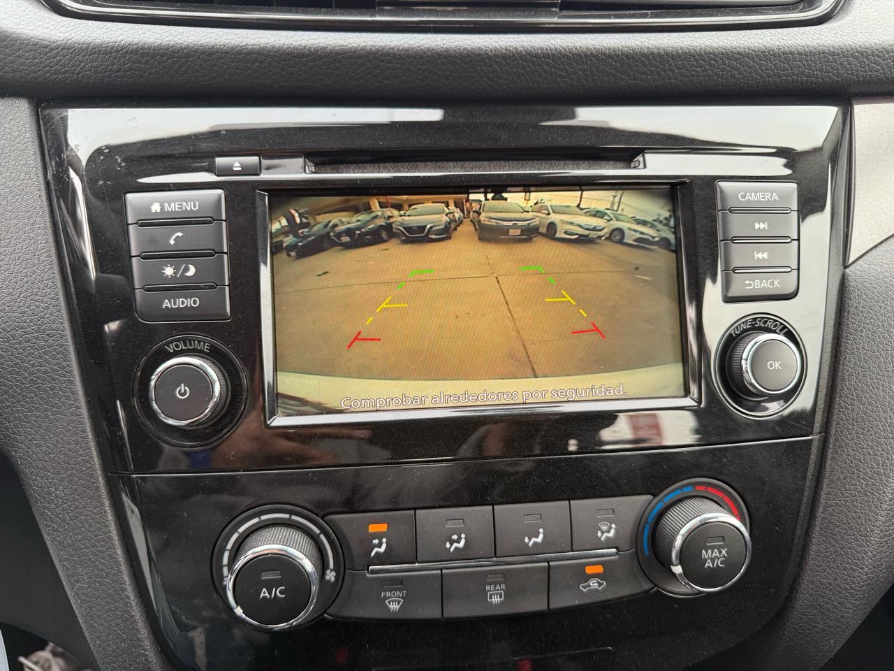 Nissan Rogue Sport S 2021