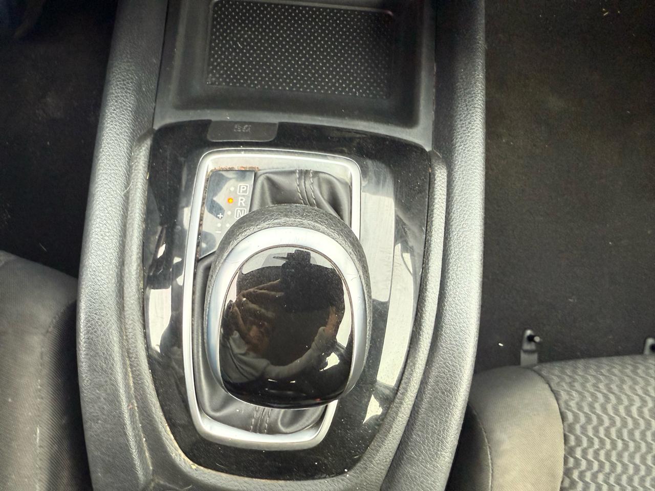 Nissan Rogue Sport S 2021