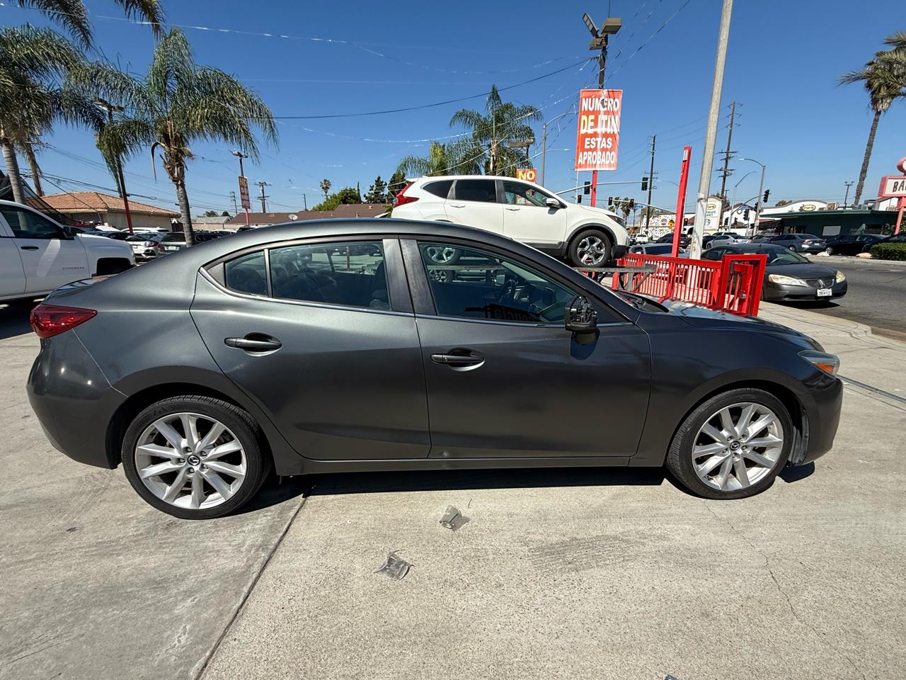 Mazda MAZDA3 i Touring AT 4-Door 2017