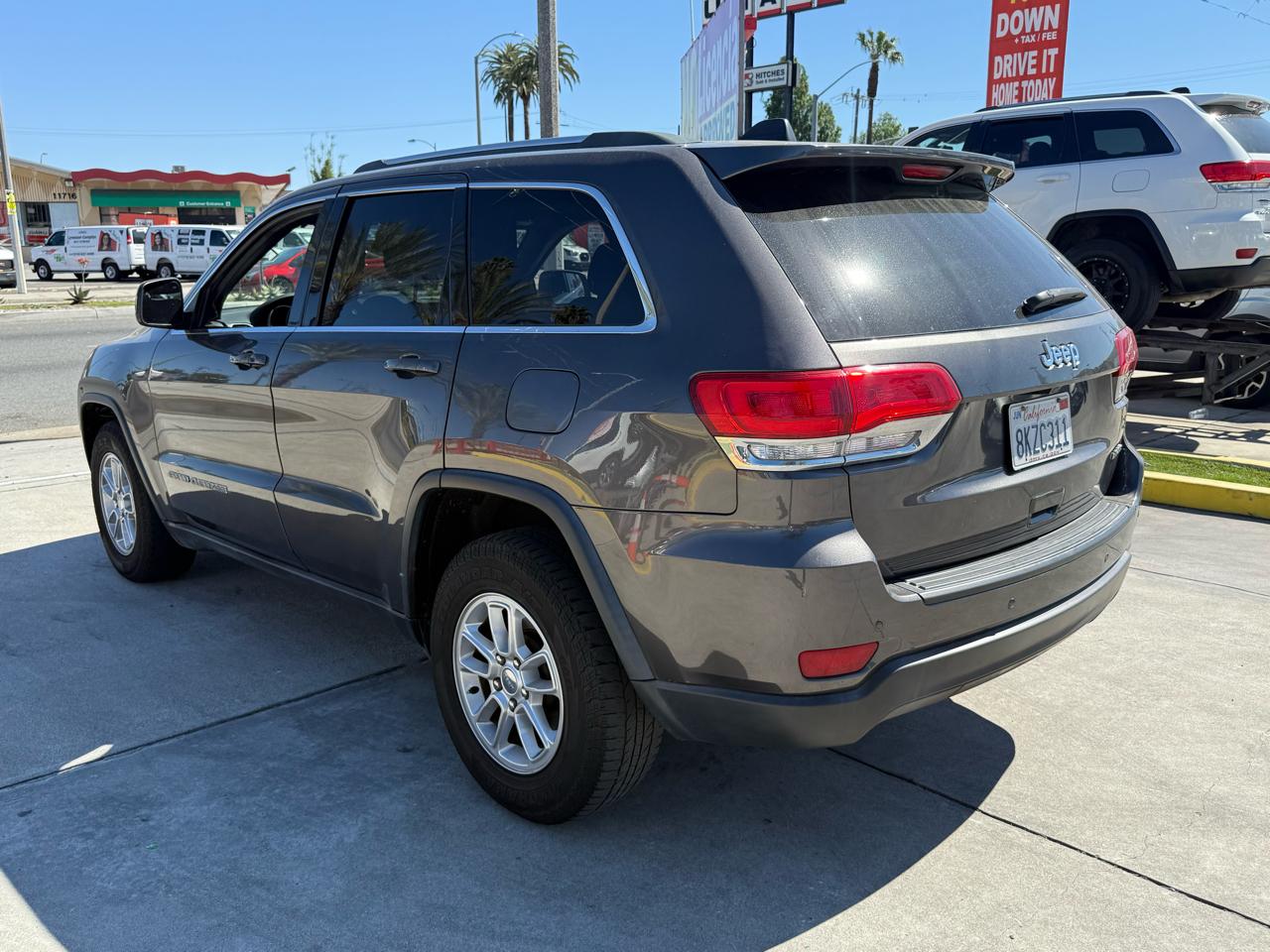 Jeep Grand Cherokee Laredo 2WD 2019