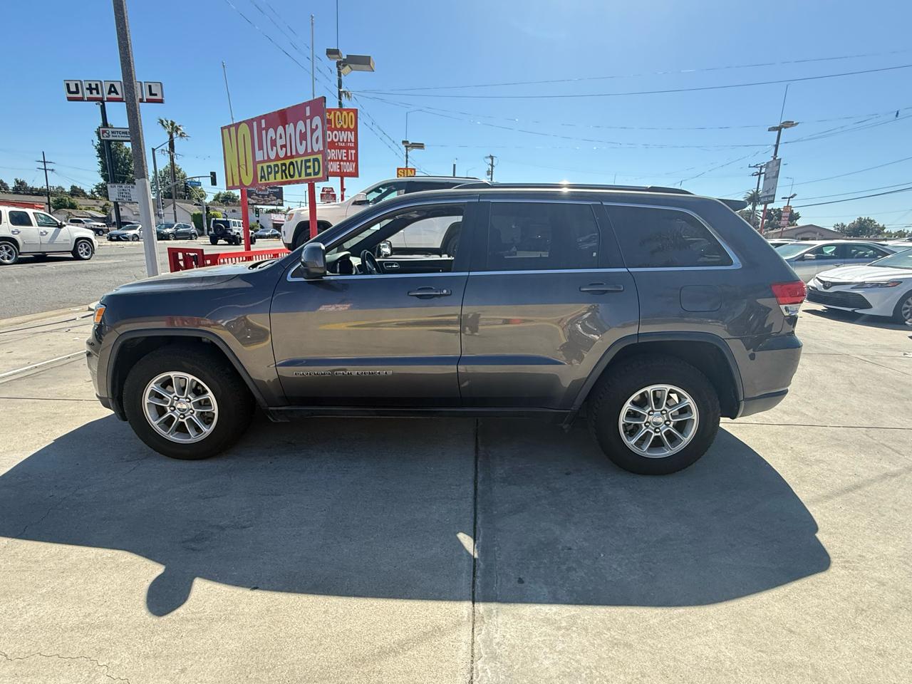 Jeep Grand Cherokee Laredo 2WD 2019
