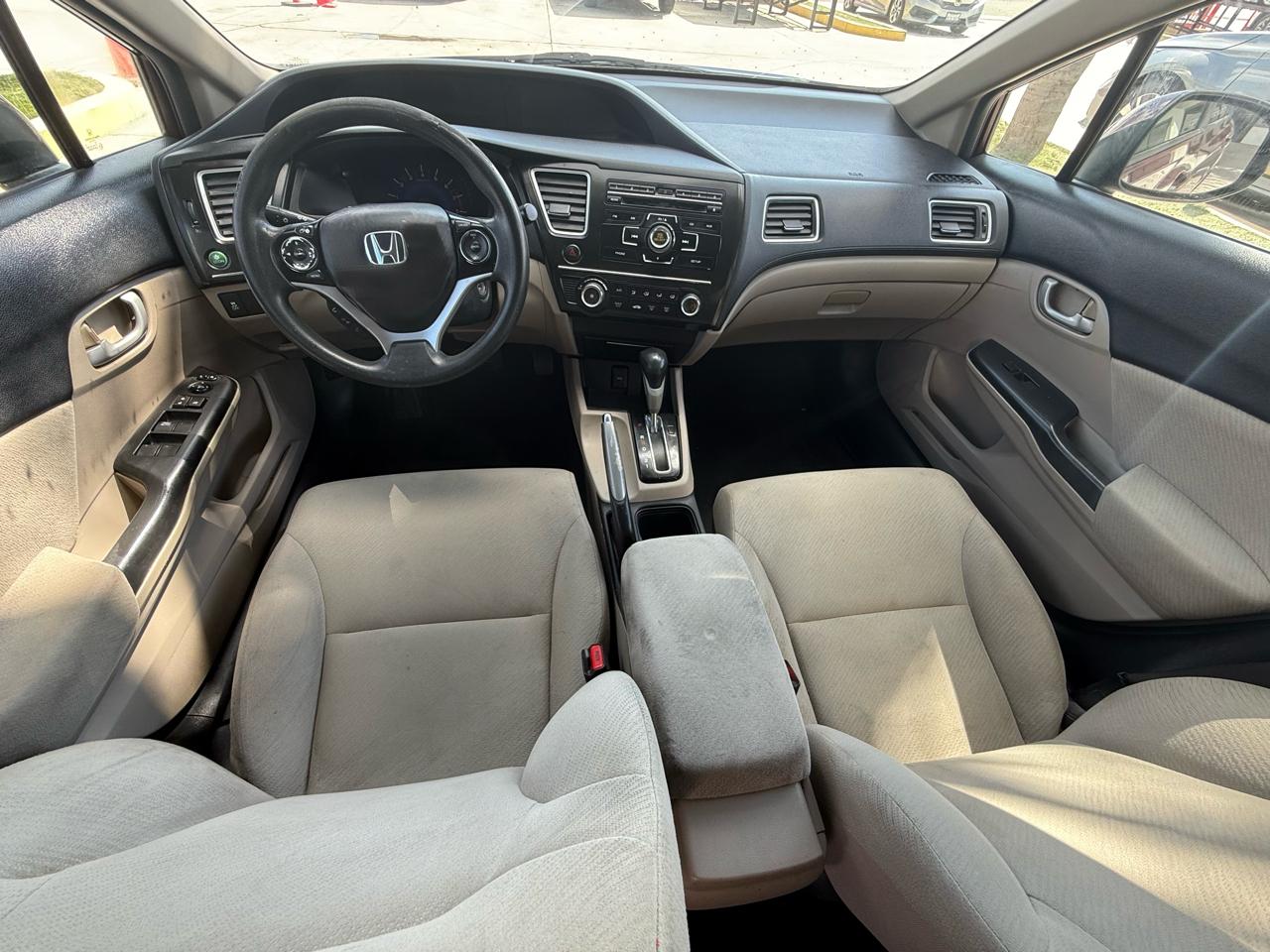 Honda Civic LX Sedan 5-Speed AT 2013