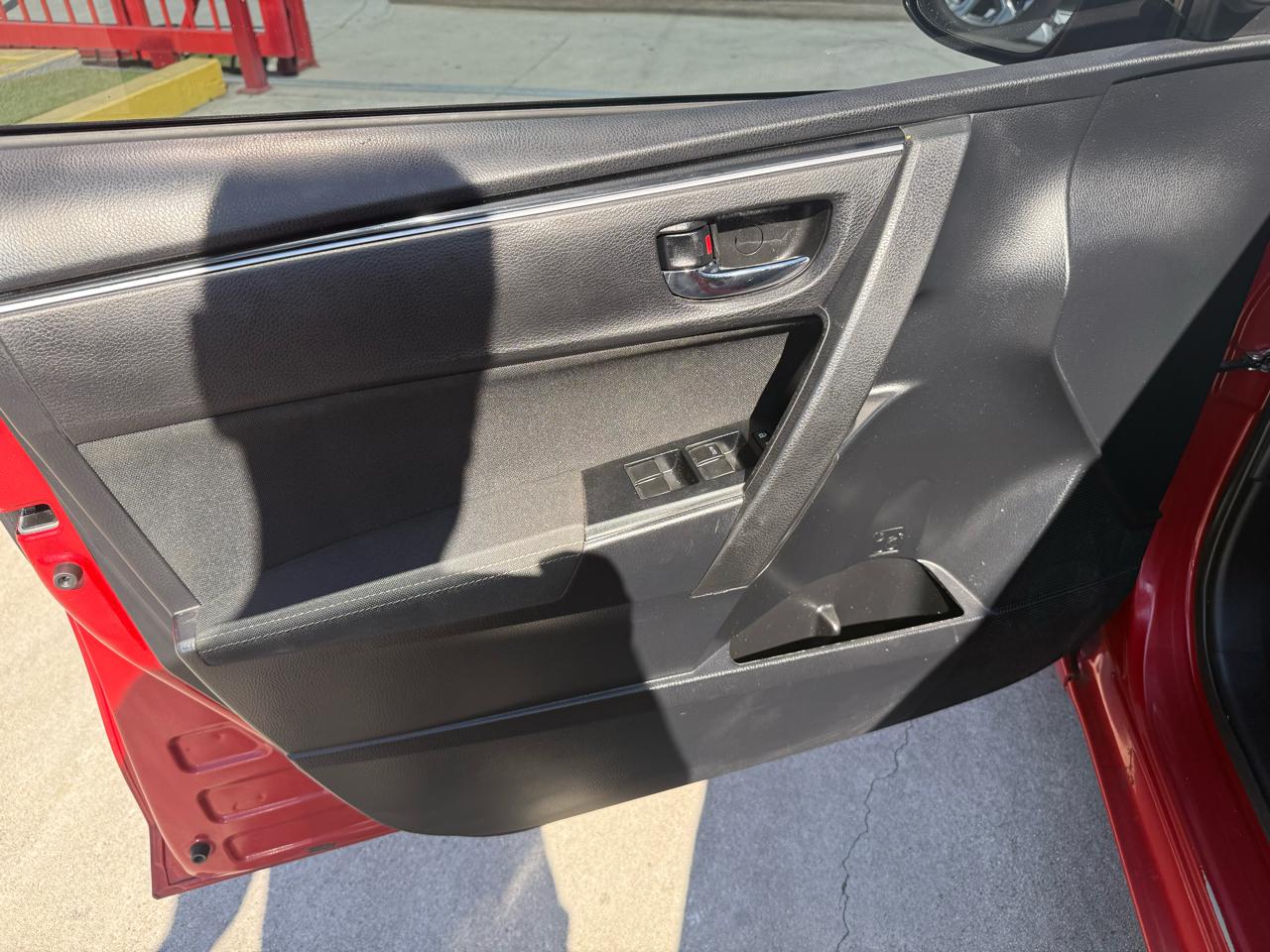 Toyota Corolla L CVT 2017