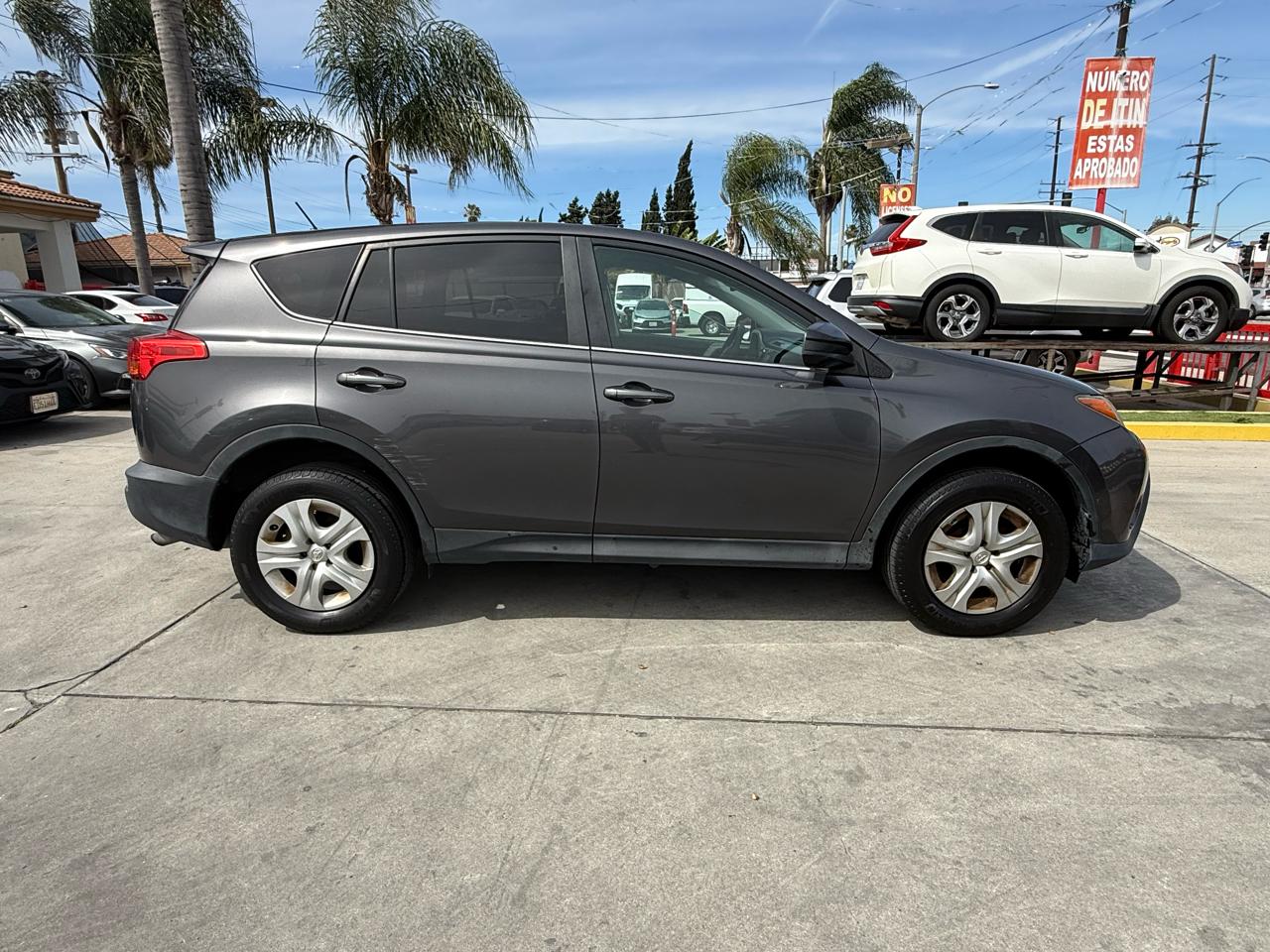 Toyota RAV4 LE AWD 2015