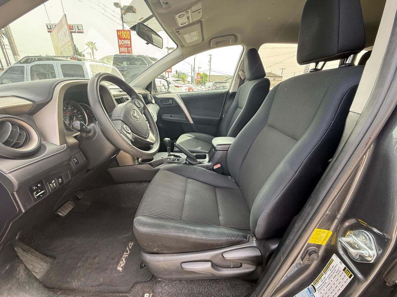 Toyota RAV4 LE AWD 2015