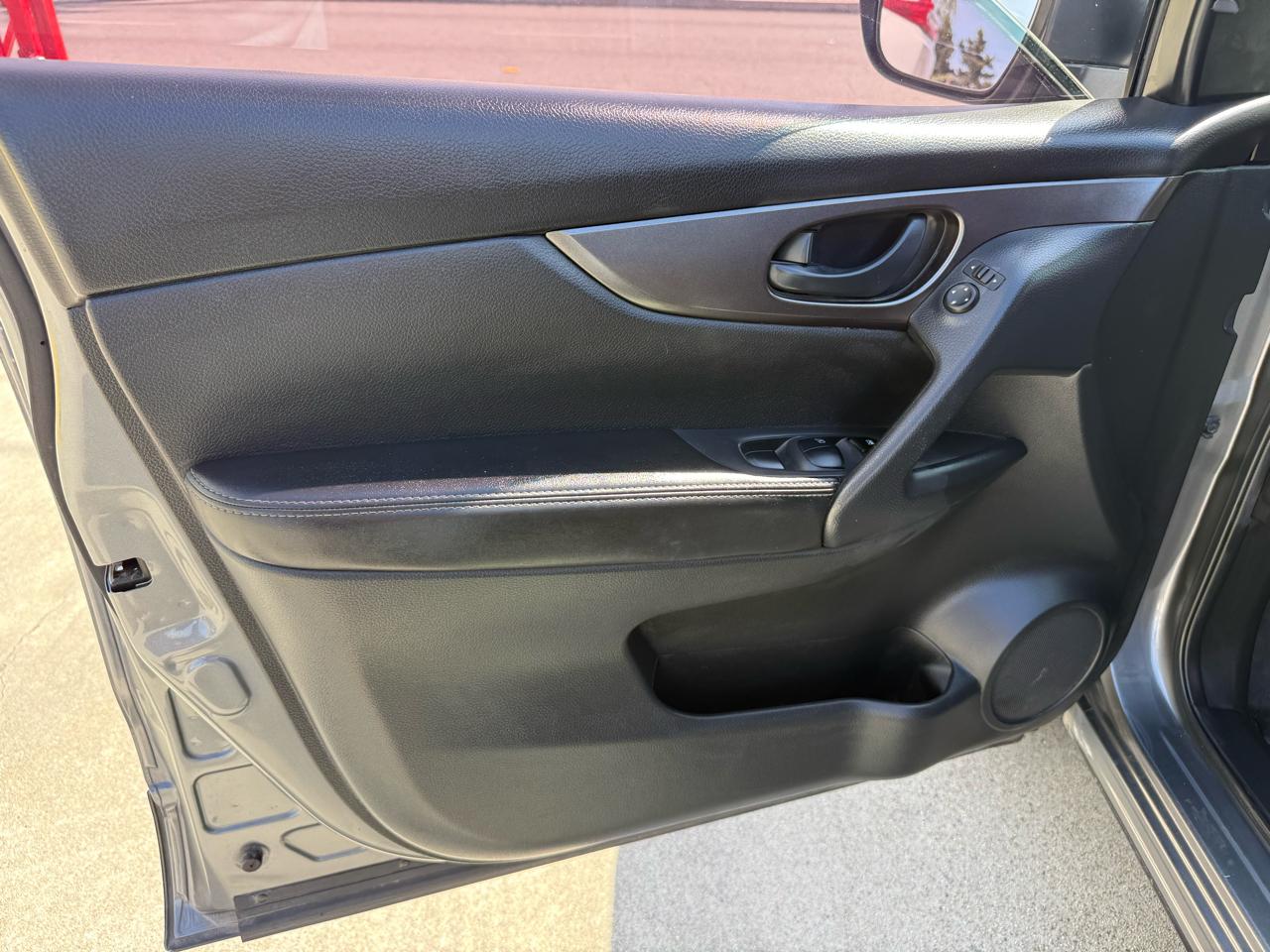 Nissan Rogue Sport S AWD 2022