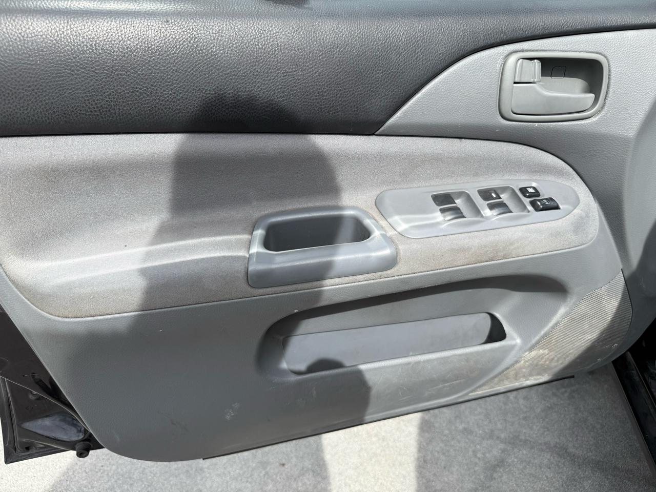 Mitsubishi Lancer ES 2006