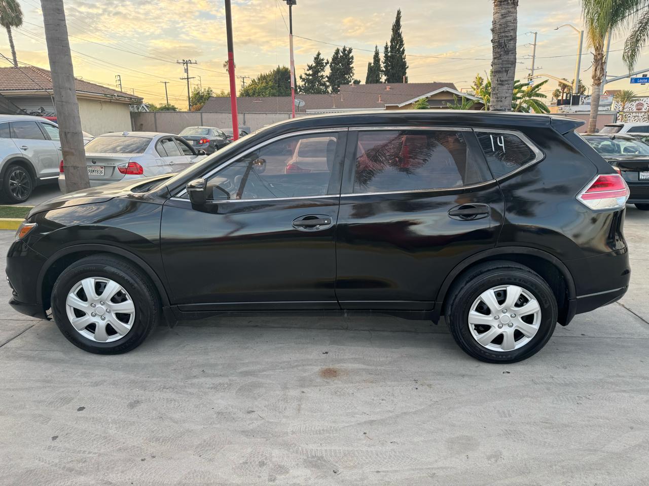 Nissan Rogue S 2WD 2016