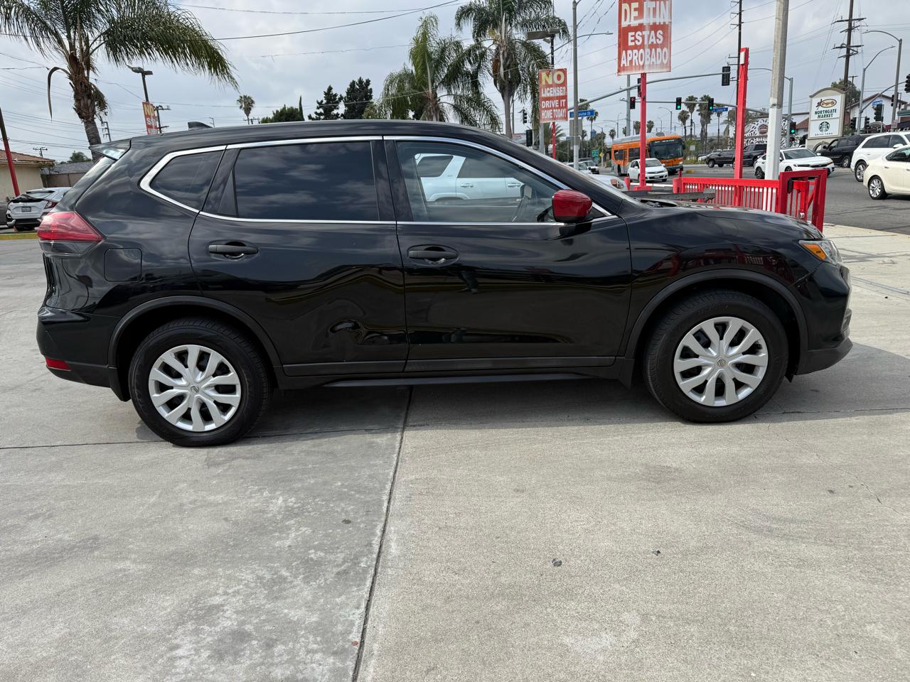 Nissan Rogue  2019
