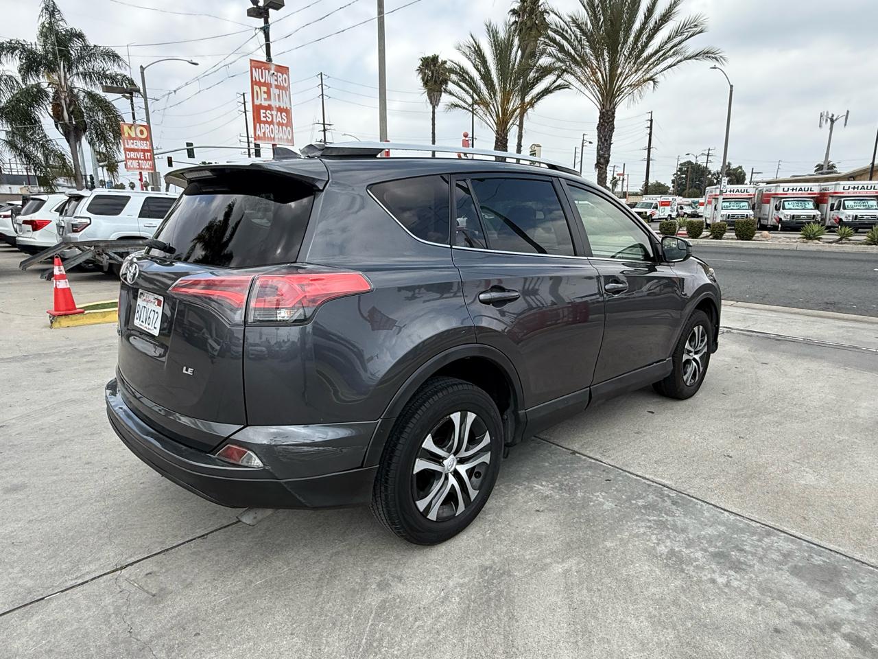 Toyota RAV4 LE FWD 2016